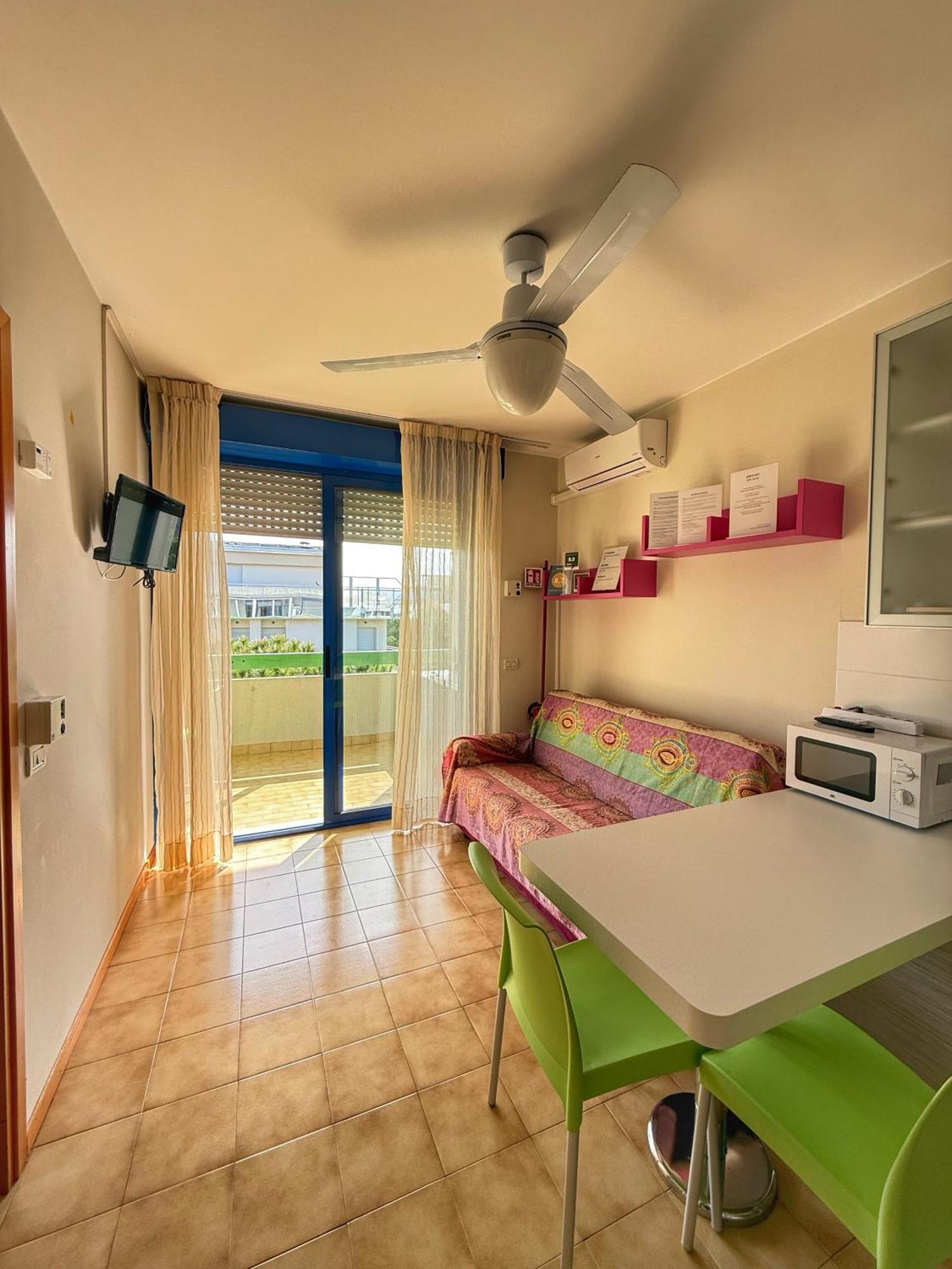 Grazioso Appartamento N 66 A Bibione A 100 Mt Dal Mare 外观 照片