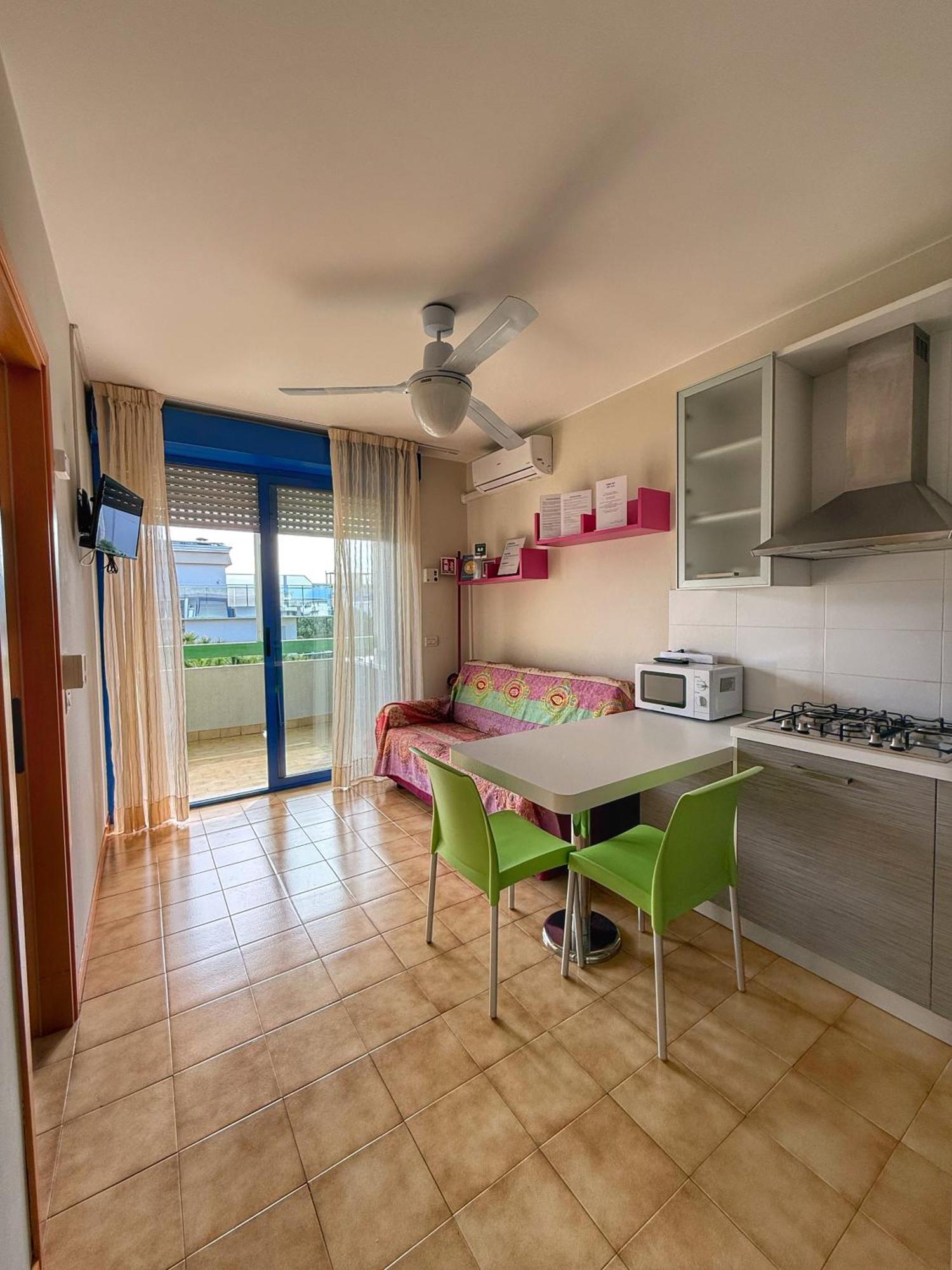 Grazioso Appartamento N 66 A Bibione A 100 Mt Dal Mare 外观 照片